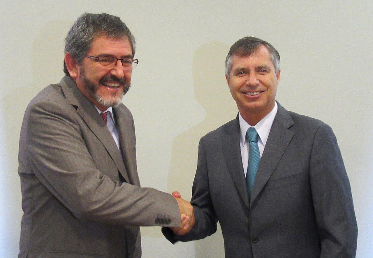 INACAP Valparaíso firma convenio con el Instituto de Fomento Pesquero IFOP