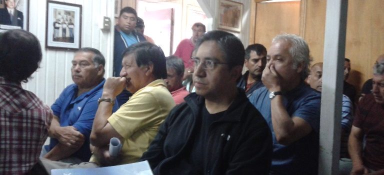 Proyecto Descarte de IFOP realiza ciclo de reuniones con los pescadores artesanales, jefes y capitanes de la flota industrial