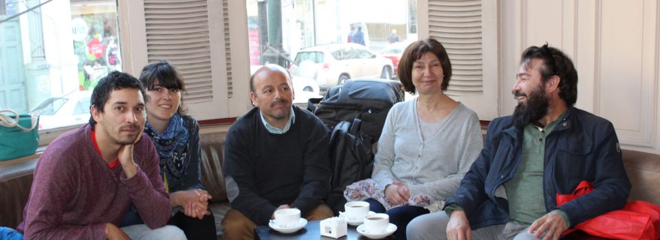 “A Café with Valparaiso”: Gastronomy and Science Meeting in a crowded cafeteria