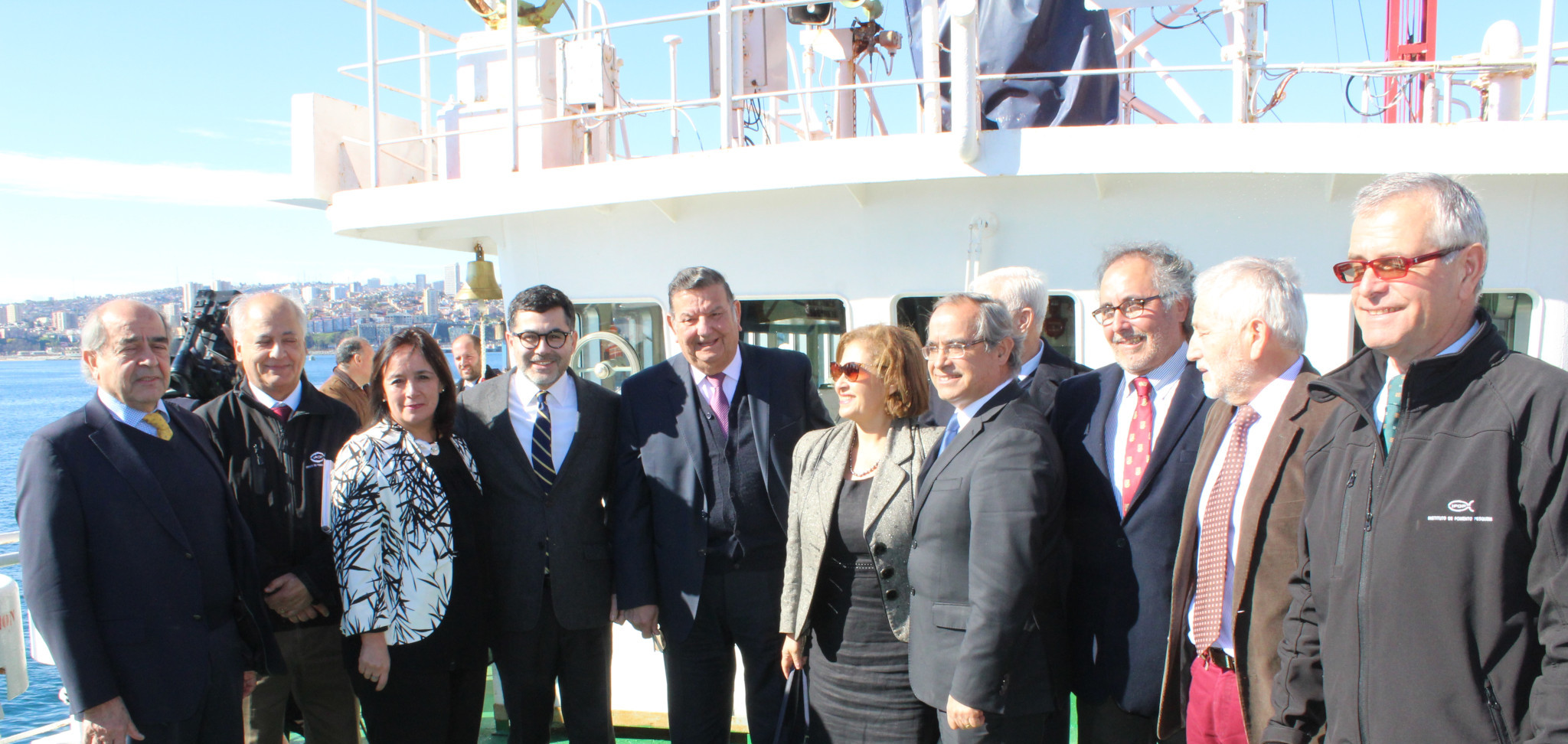 Senators from Fishing Commission meet aboard Abate Molina scientific vessel