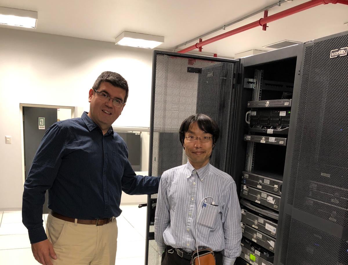 Japanese specialist visits IFOP Datacenter