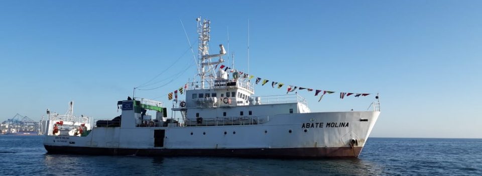 Abate Molina Scientific Vessel sets sail to research horse mackerel between Arica and Valparaíso