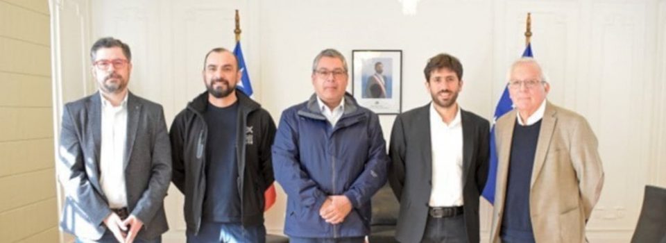 Director de IFOP se reúne con autoridades de la Región de Magallanes, por conferencia de algas nocivas que se realizará en Punta Arenas