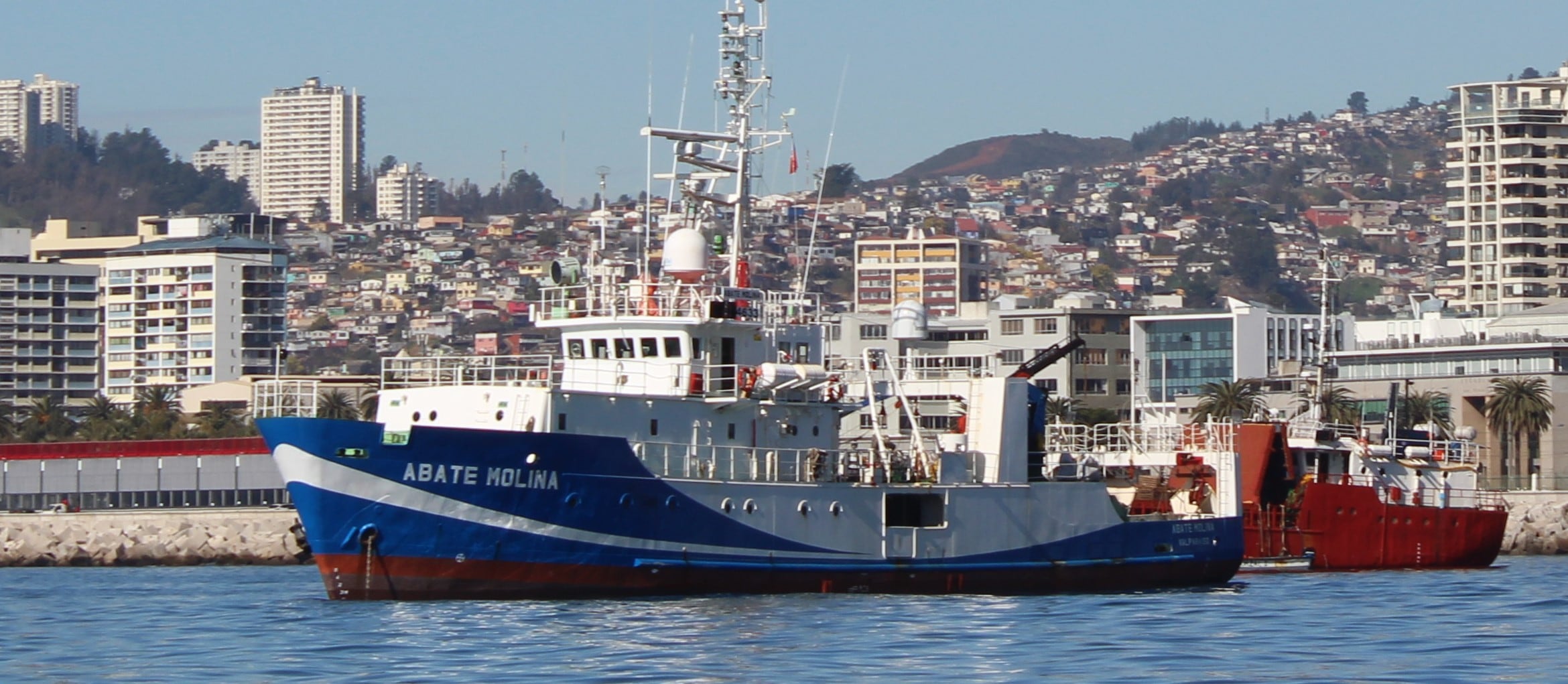 Ship Abate Molina, set sail to investigate  Horse mackerel between Arica and Valparaíso  regions