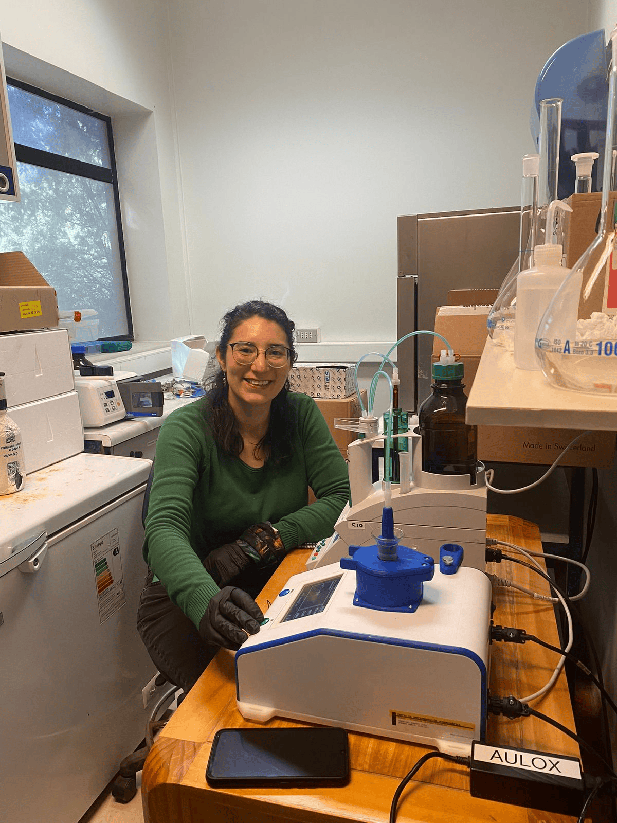 IFOP researchers receive training in dissolved oxygen analysis