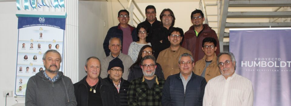 Especialistas en evaluación acústica de la biomasa de anchoveta de Chile (IFOP) y Perú (IMARPE), se reunieron en Valparaíso.