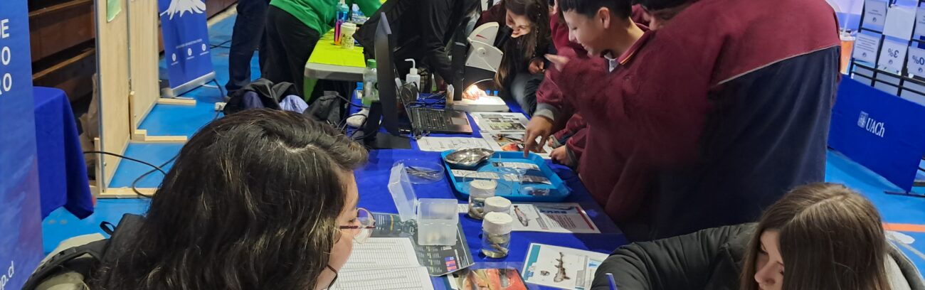 IFOP acerca la investigación científica y el conocimiento de los sistemas acuáticos a las nuevas generaciones en el XXII Congreso Regional de Investigación e Innovación Escolar