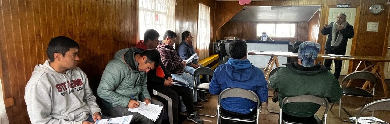 IFOP fortalece el trabajo colaborativo con pescadores artesanales de Chiloé para avanzar en el monitoreo de crustáceos bentónicos
